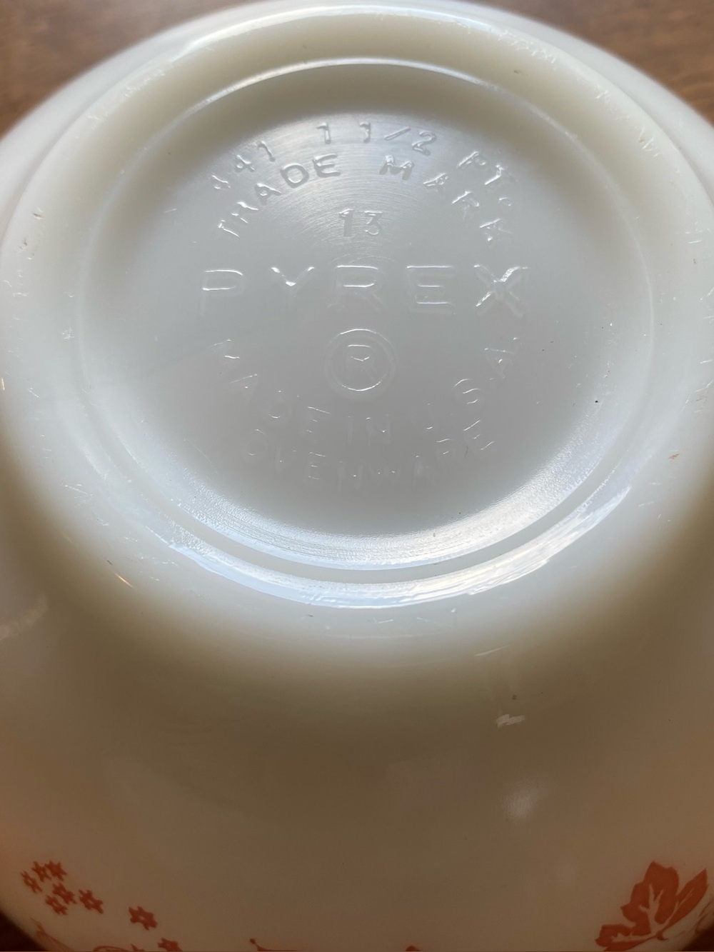 Vintage Pyrex mixing bowls are in the iconic Pink Gooseberry pattern. - Picture 6 of 14
